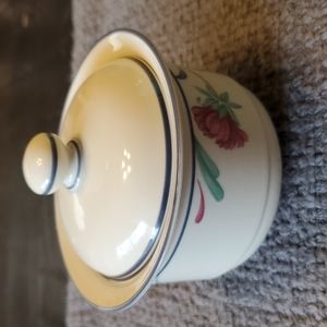 Lenox Poppies on Blue covered sugar bowl